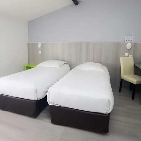 Hotel Le Cheval Blanc Saint-Maixent-l'Ecole