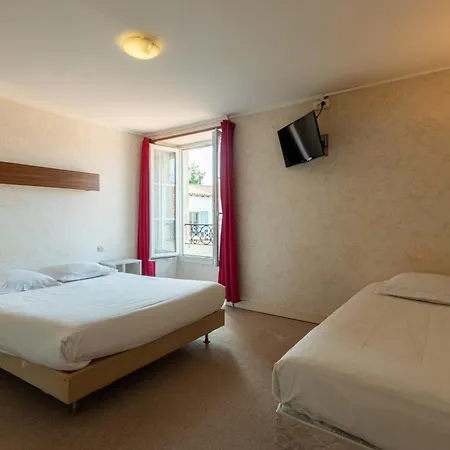 Le Cheval Blanc 2* Saint-Maixent-l'Ecole