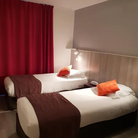 Hotel Le Cheval Blanc Saint-Maixent-l'Ecole